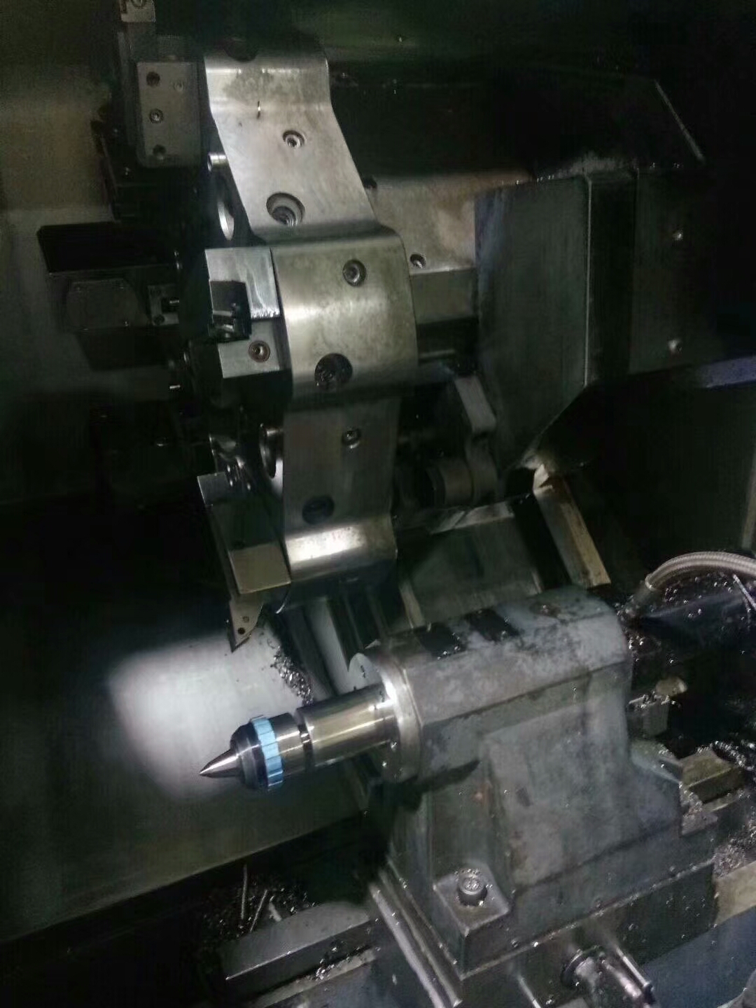 长江工具申请基于车铣复合的钎杆锥螺纹精密加工方法及系统专利获得了轮廓清晰、表面质量优良的锥螺纹(图1)